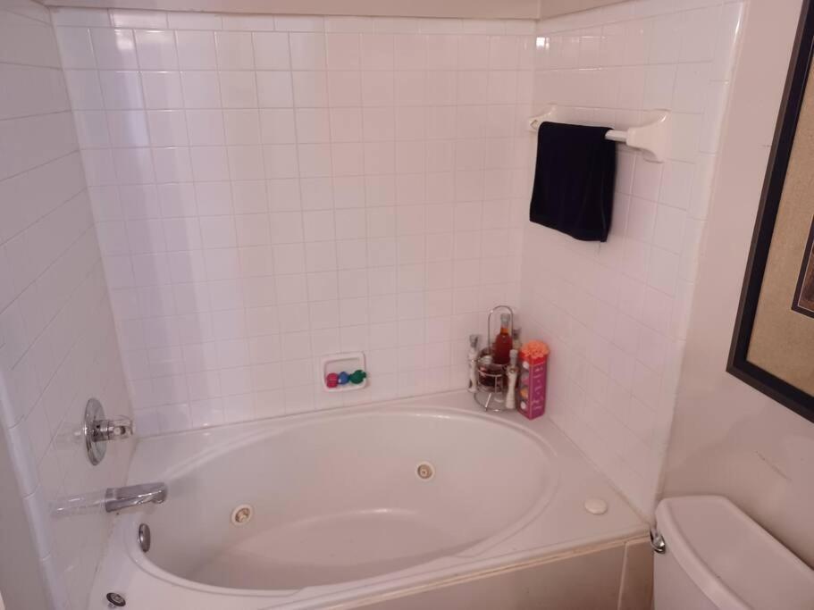 Urban Adventure Townhome - Near Downtown أتلانتا المظهر الخارجي الصورة